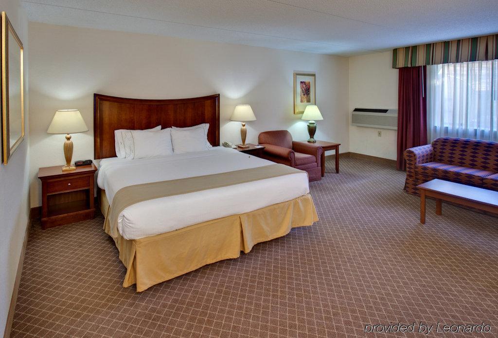 Holiday Inn Express Chicago Nw - Arlington Heights, An Ihg Hotel חדר תמונה